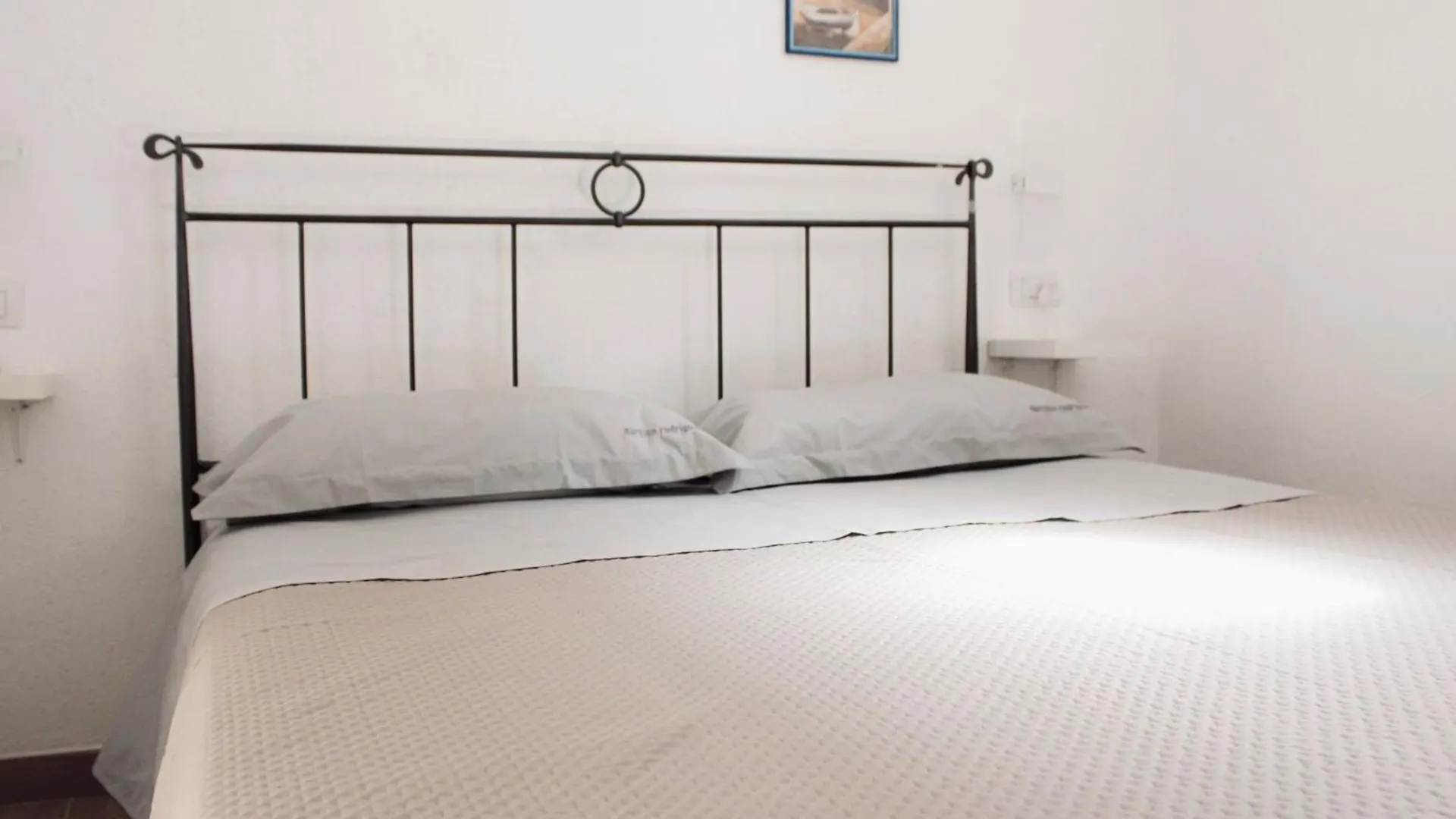 Leone Guest House Palermo Apartment